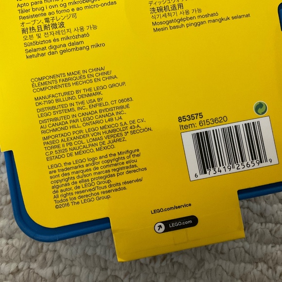 LEGO Minifigure Cake Mold - Picture 5 of 5